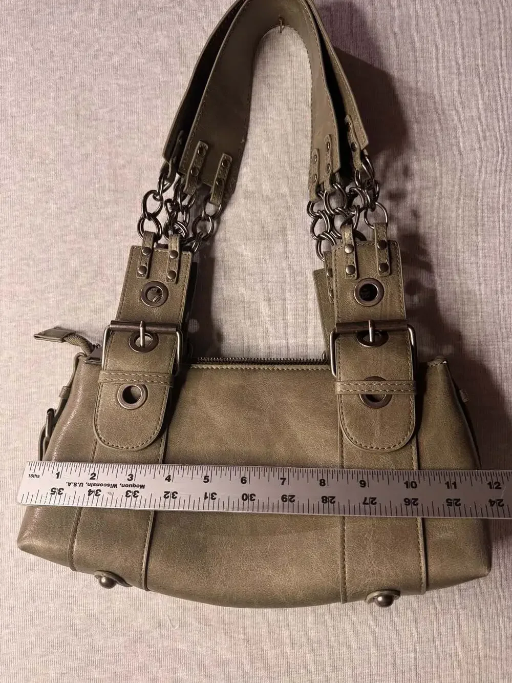 Silence & Noise Faux Leather Shoulder Bag in Sage Green with Buckle and Chain De